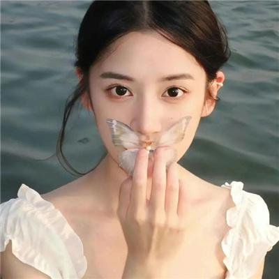 他是龙